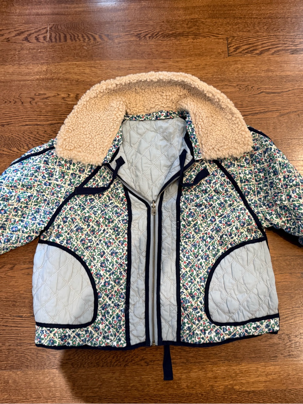 Women’s The Great Reversible Floral/Denim Sherpa Collar Fall Jacket